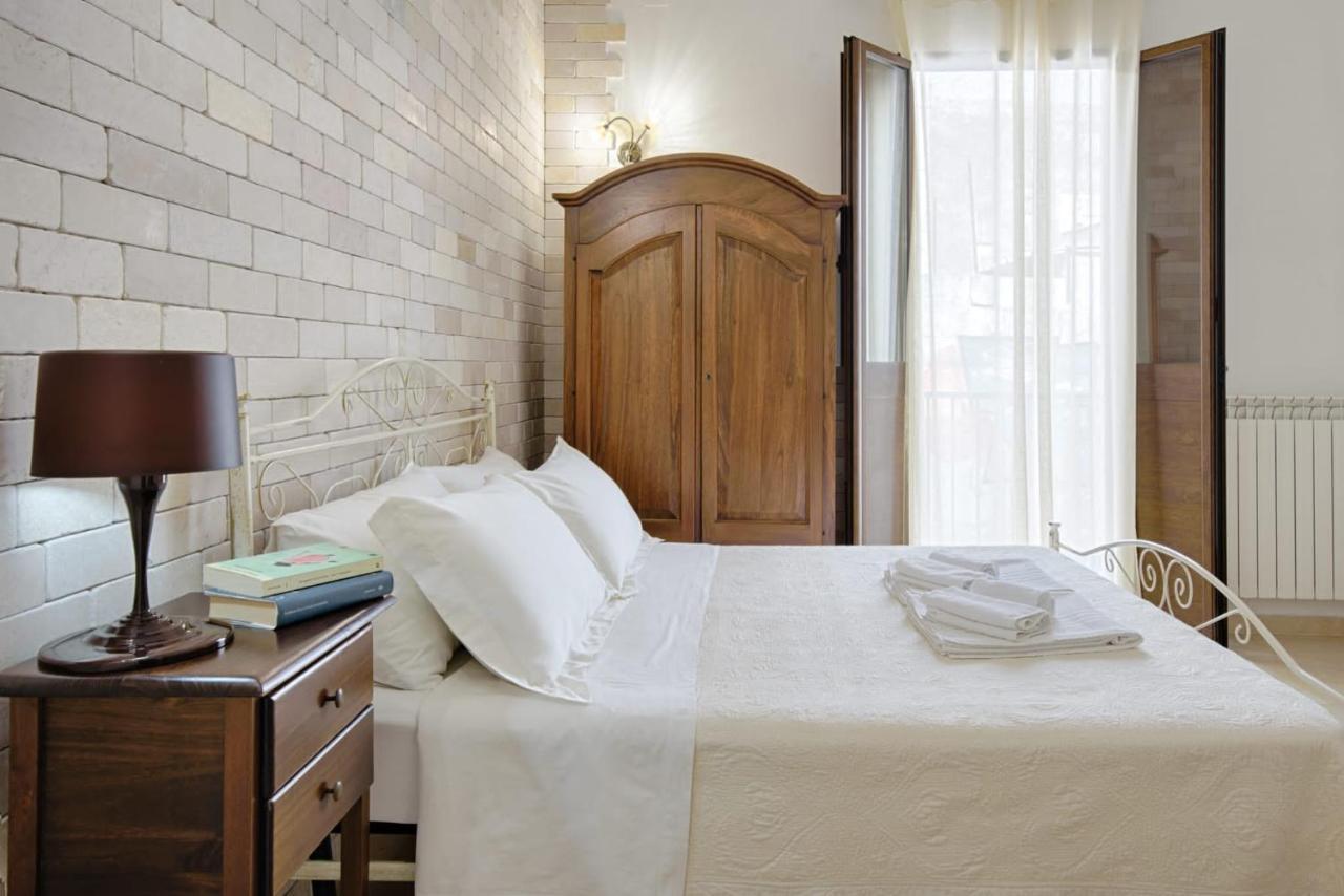プルサーノ Il Vicoletto Bed & Breakfast エクステリア 写真